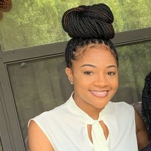 Meet your Posher, Neshia